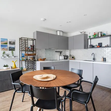 Impeccable Modern 2Br Apartment Peachy Stays London Exterior photo